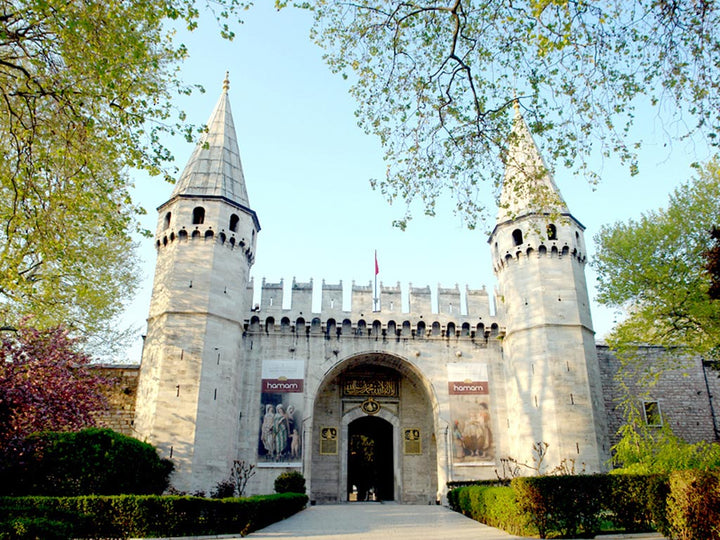 Sultanahmet's cobblestone streets bustling with culture on layover.