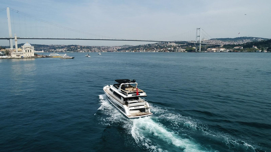 Inside look at Istanbul’s luxurious private tour car.